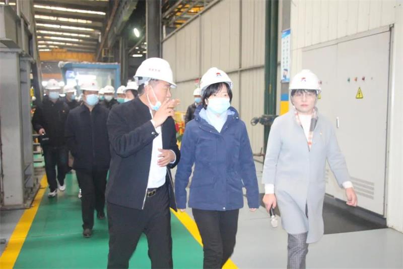 鞏義市“兩新”黨建觀摩團到明泰鋁業觀摩指導黨建工作 鞏義市“兩新”黨建觀摩團到明泰鋁業觀摩指導黨建工作